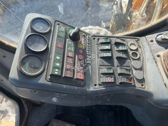 Rýpadlo Liebherr a314 litronic à 24 900 € ht