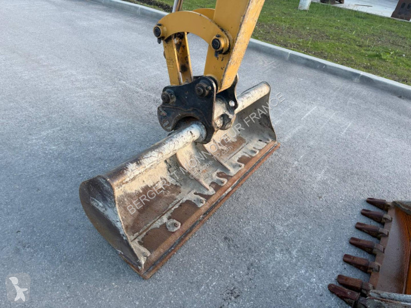 Rýpadlo Caterpillar 305E2