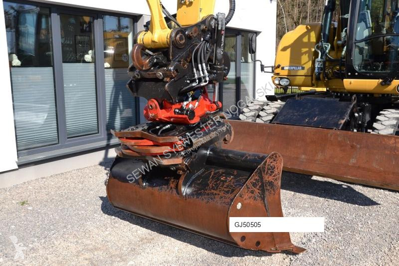 Escavatore Caterpillar D ROTOTILT