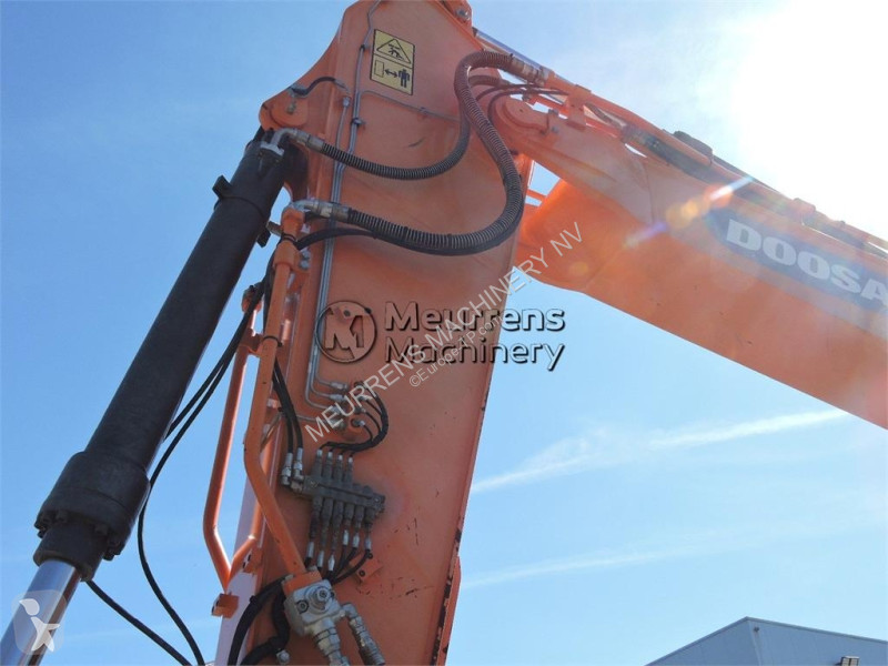 جرافة Doosan