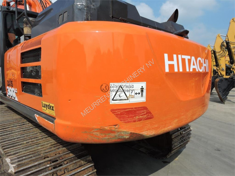 جرافة Hitachi 0