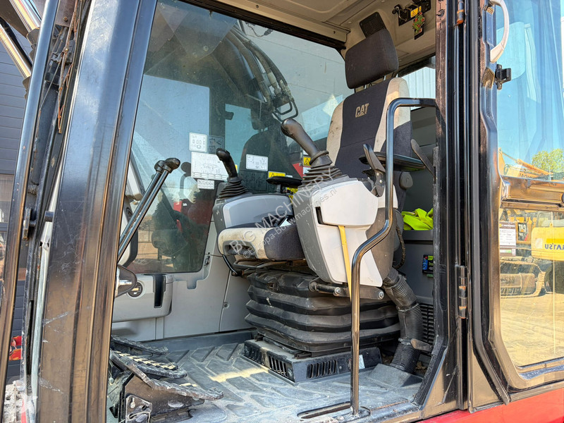 Rýpadlo Caterpillar 325 F LCR