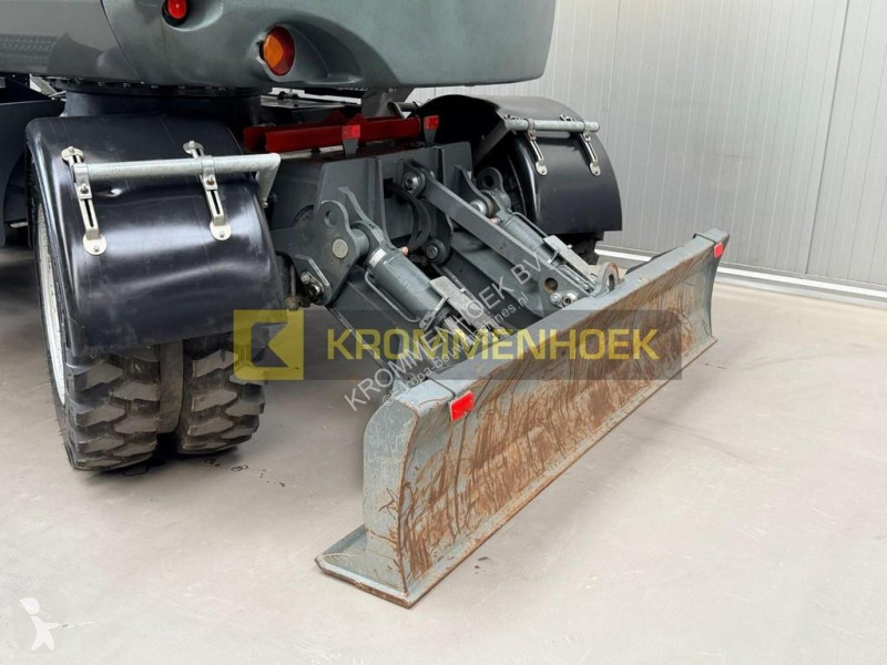 Rýpadlo Wacker Neuson EW 100 Powertilt