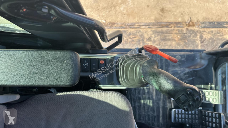 Rýpadlo Hitachi