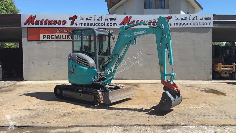 جرافة Kobelco SK28SR-6E