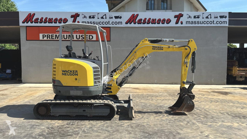 جرافة Wacker Neuson