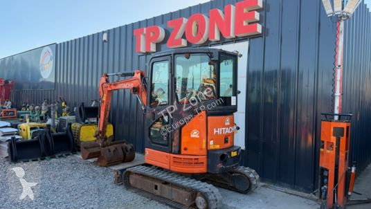 Rýpadlo Hitachi zx26u-5a cr cabine à 22 500 € ht
