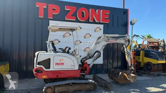 جرافة Takeuchi tb225 voies variables à 23 900 € ht