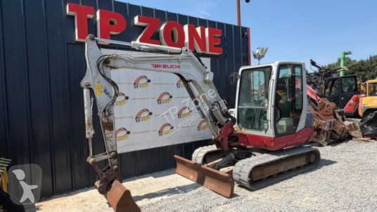 جرافة Takeuchi tb250 clim à 27 900 € ht