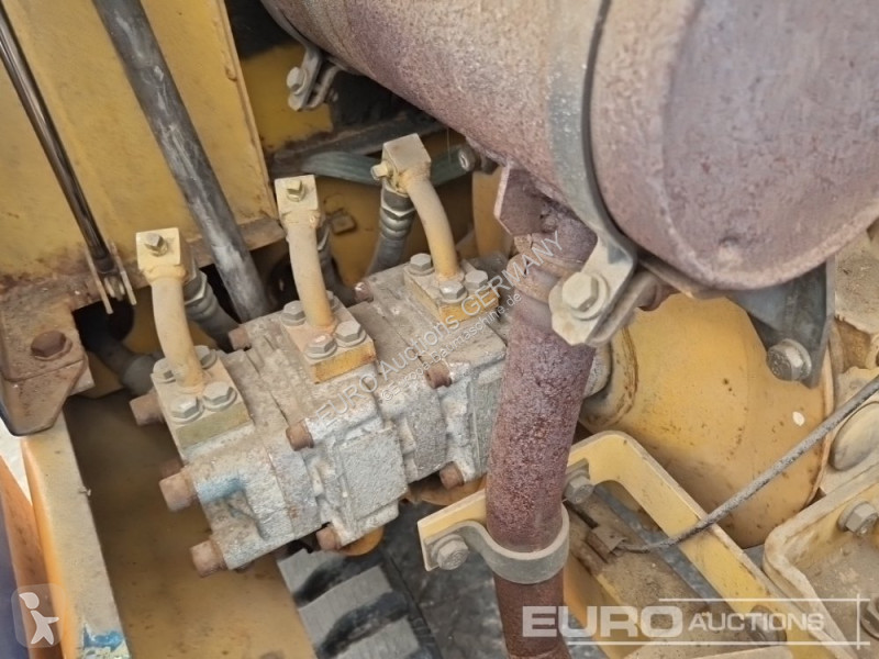 Rýpadlo Komatsu PC15-2