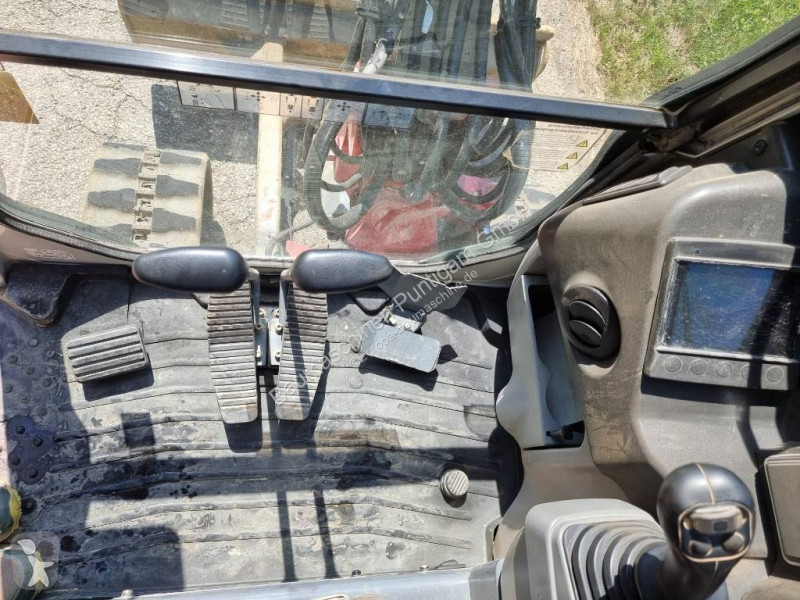 Экскаватор Takeuchi 230