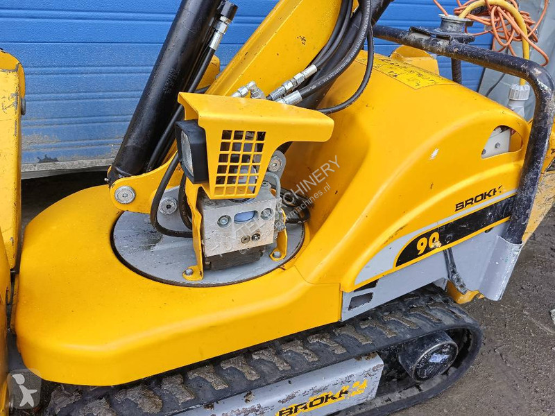 جرافة Brokk 90 husqvarna robot remote excavator...