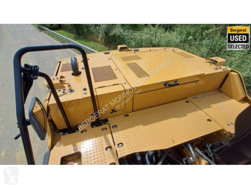 Excavadora Caterpillar 323