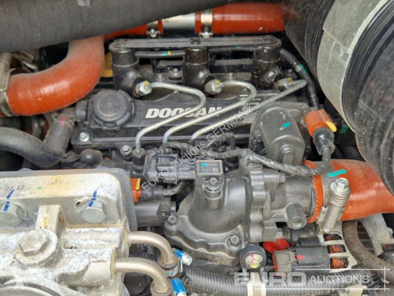 Rýpadlo Develon DX55R-7