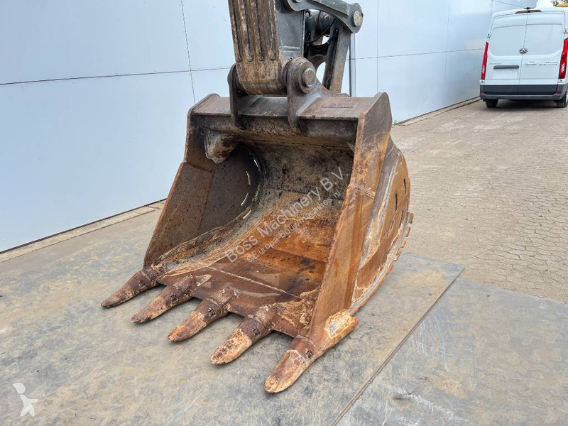 Rýpadlo Volvo - Automatic Greasing / Quick Coupler