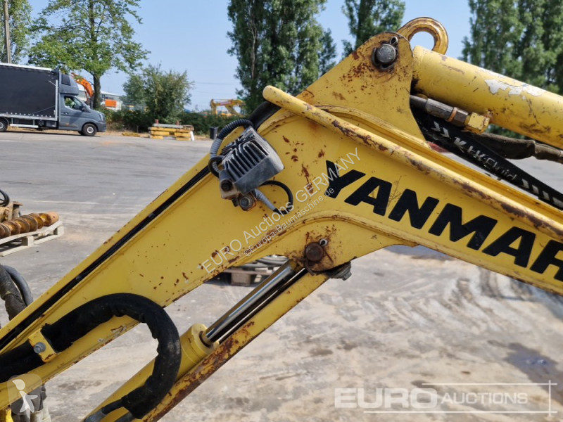جرافة Yanmar SV08-1A(S)