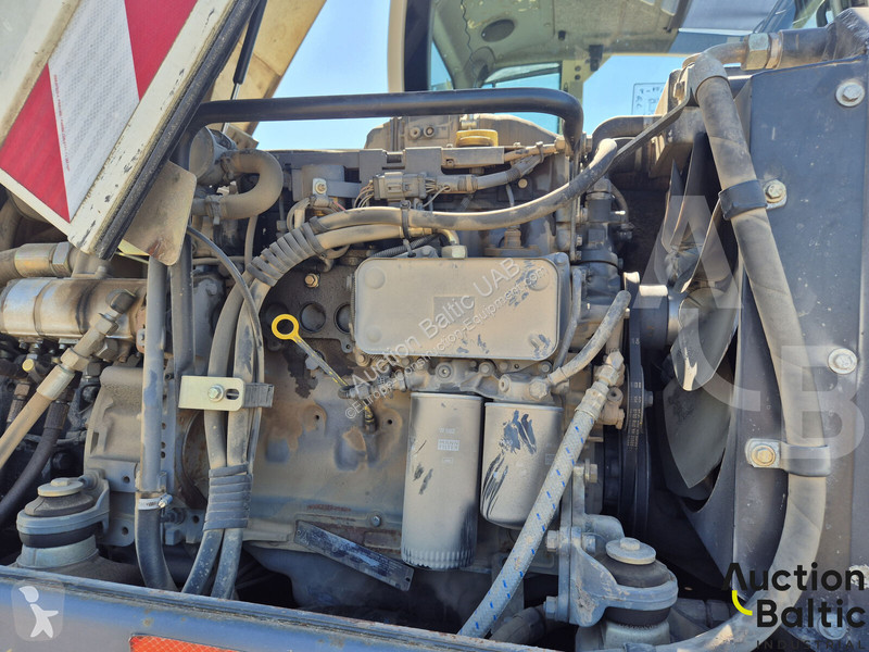 جرافة Terex