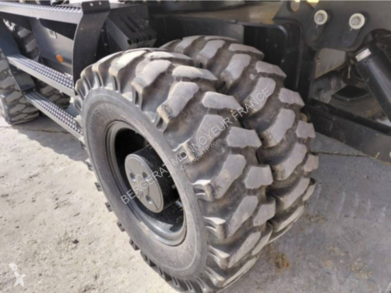 Багер Caterpillar M320F