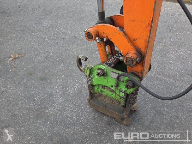 جرافة Hitachi ZX26U-5A CR