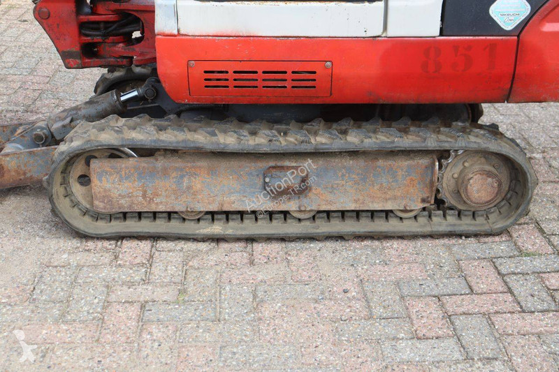 Rýpadlo Takeuchi TB219