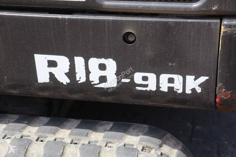 جرافة Hyundai R18-9AK