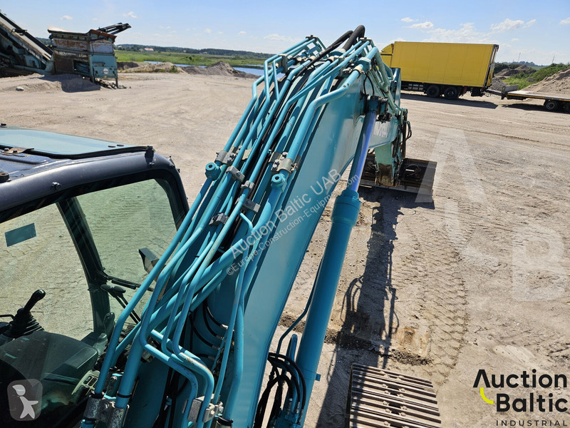 جرافة Kobelco LC10