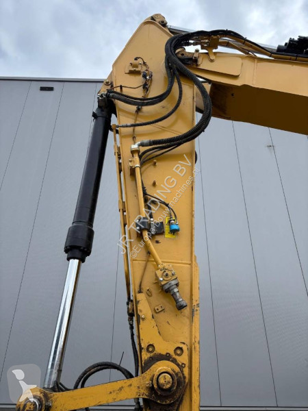 Escavatore Caterpillar 320