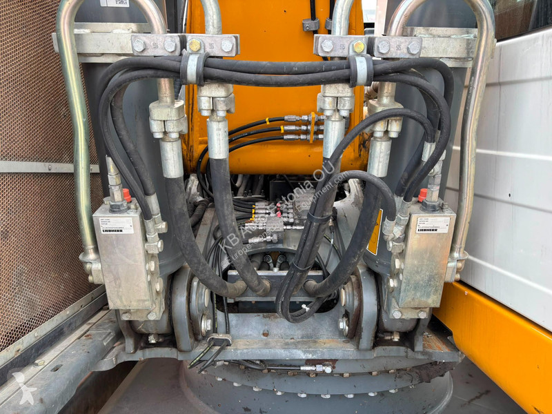 Экскаватор Liebherr R 920 Compact TILTROTATOR /...