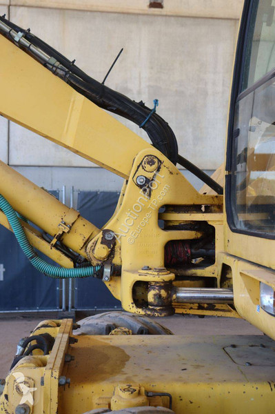 Komatsu 110R excavator