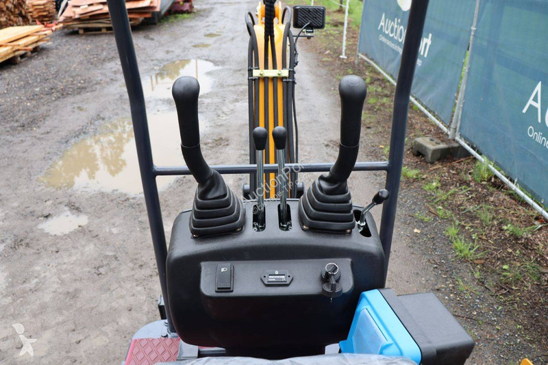 Excavator  HT10