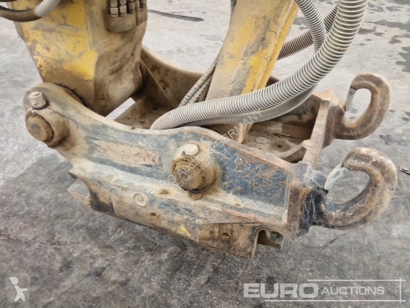 Lopatový nakládač Komatsu NLC-11