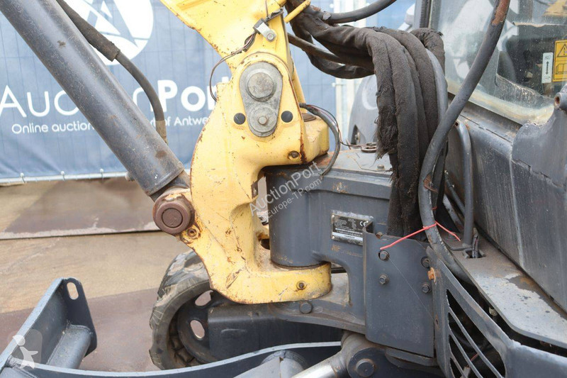 جرافة Yanmar ViO57-6B