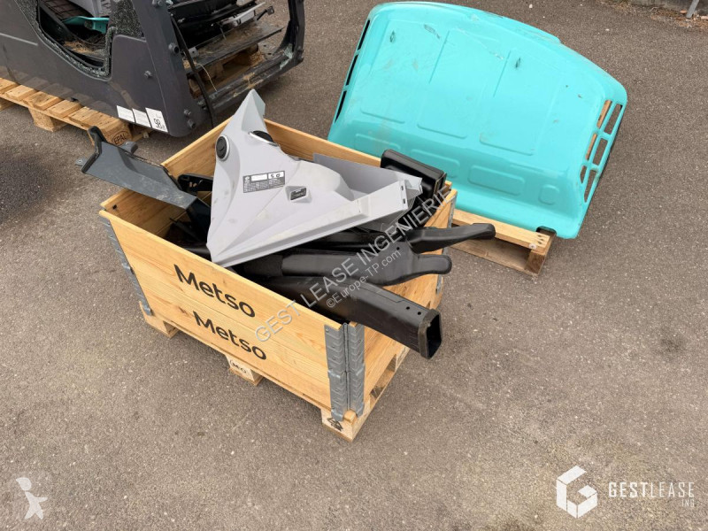 Excavadora Kobelco  SK75SR-7