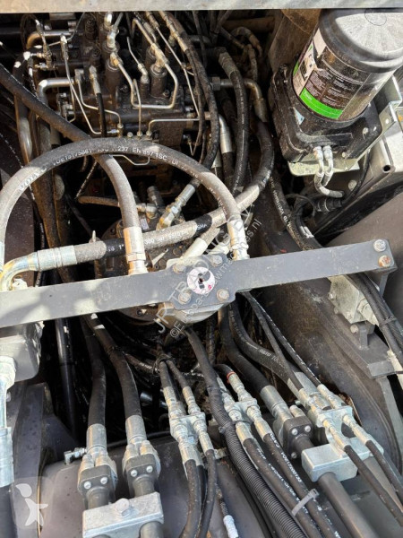 Pelle Volvo 250 ENL (Two buckets)