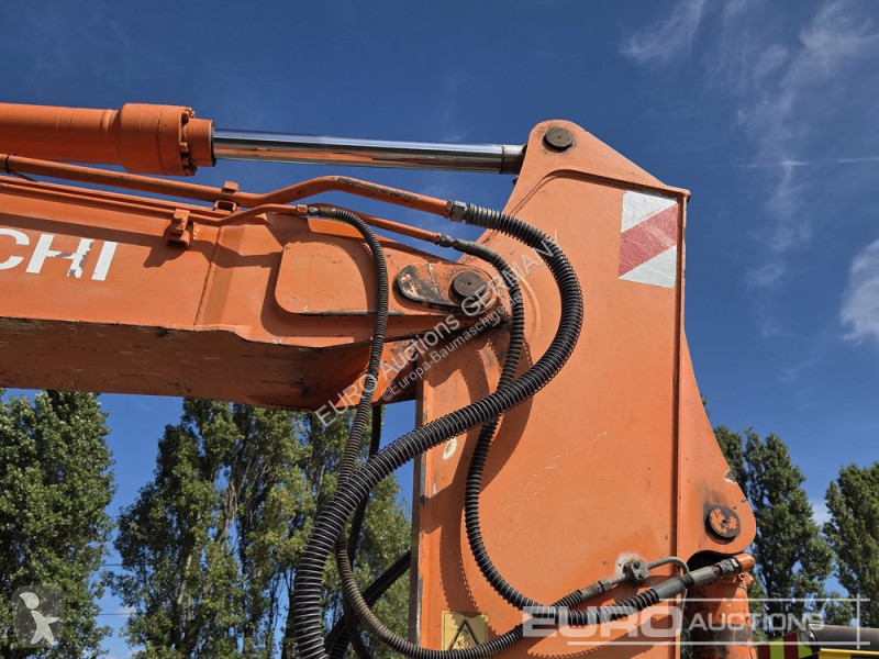 Pelle Hitachi