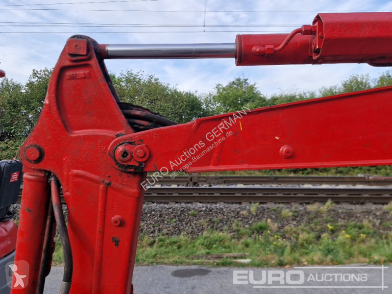 Багер Volvo ECR25D