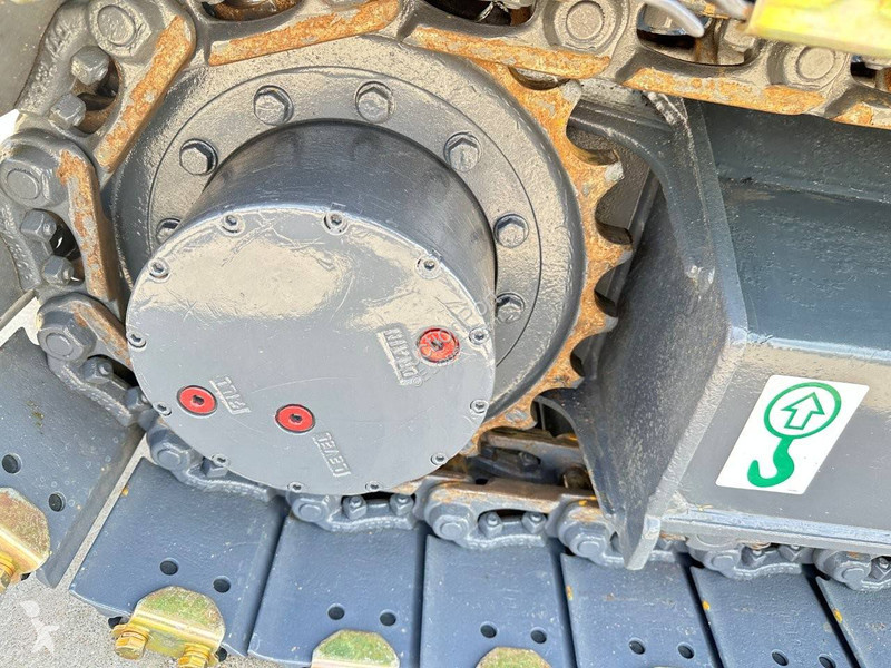Escavadora LiuGong CLG906E