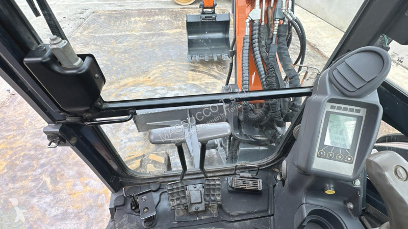 Екскаватор Hitachi ZX65USB-5 CLR