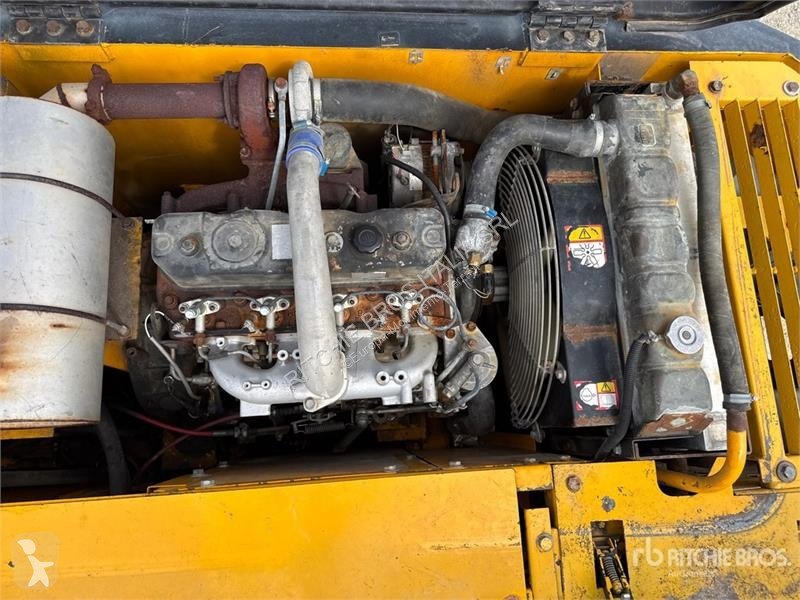 Екскаватор JCB