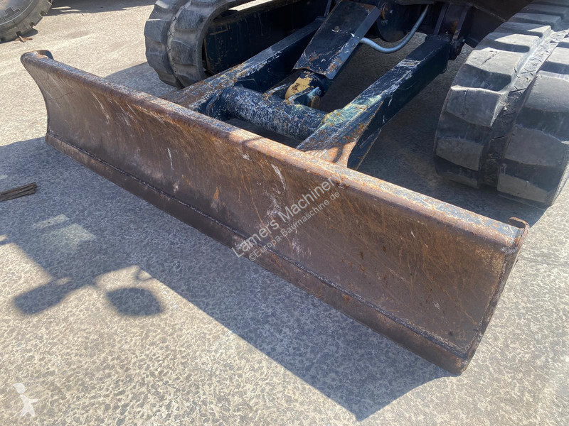 Экскаватор Hitachi ZX65U .