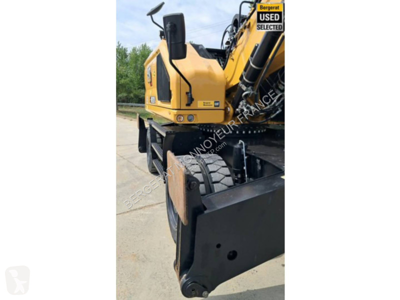 Escavadora Caterpillar MH3024