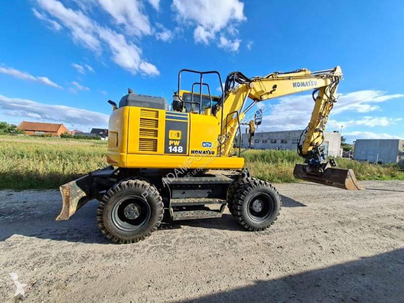 Escavadora Komatsu PW148-8