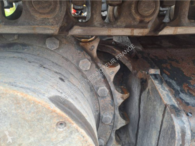 Escavadora Caterpillar