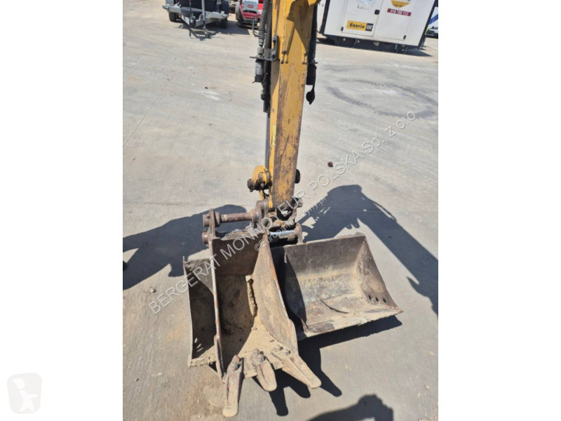 Escavadora Caterpillar 302.7-07CR