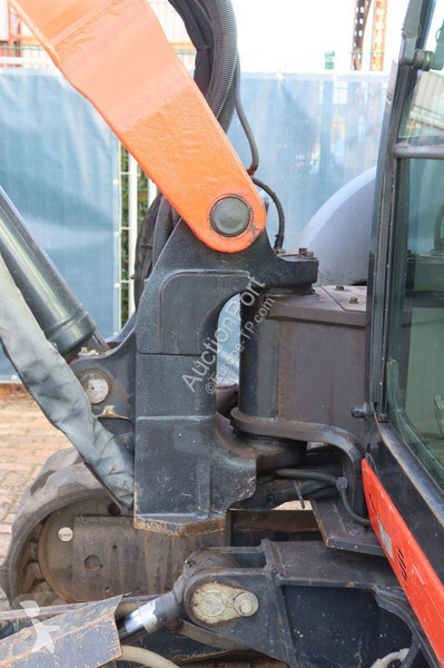 Excavadora Kubota KX080-4a2
