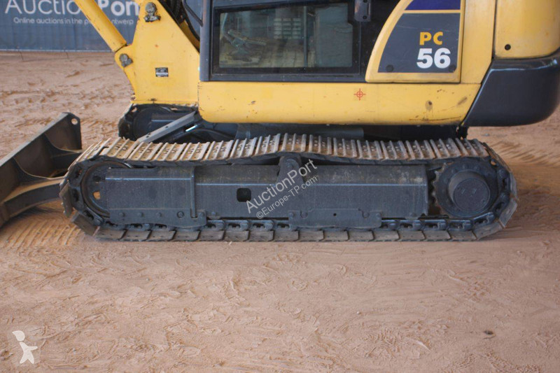 Excavadora Komatsu 7