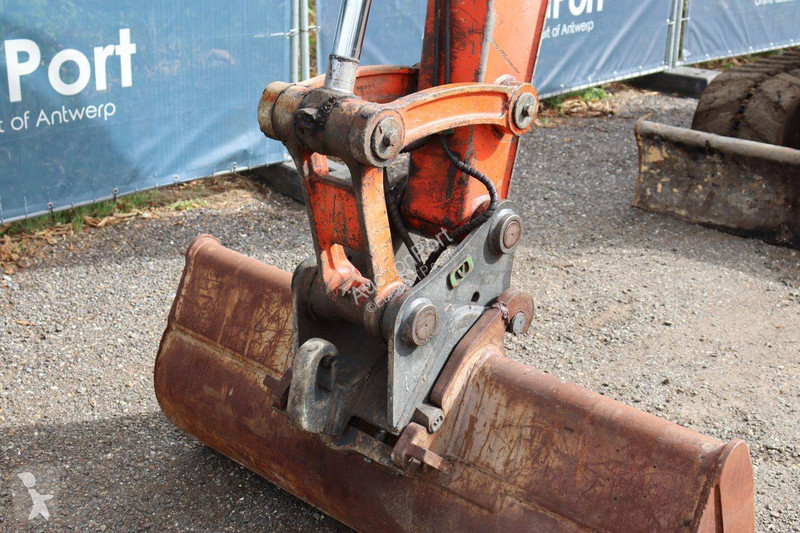 Excavadora Kubota KX080-4