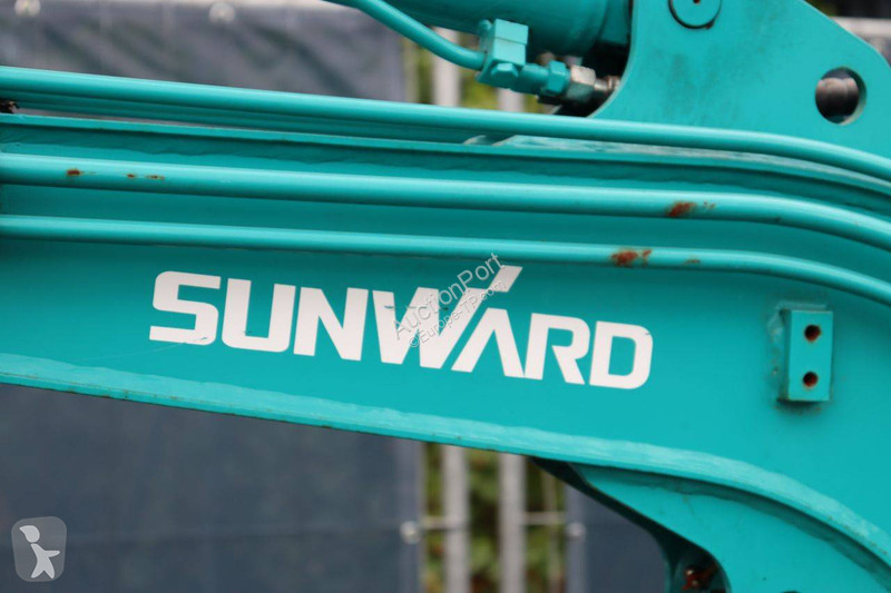 جرافة Sunward SWE20F