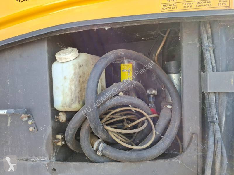 جرافة Mecalac 714 MW RR