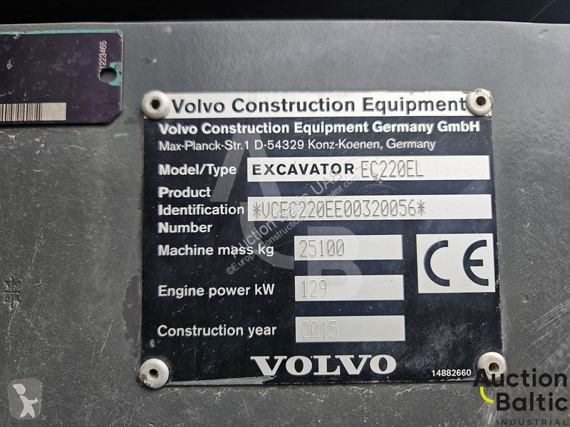 جرافة Volvo EC220EL
